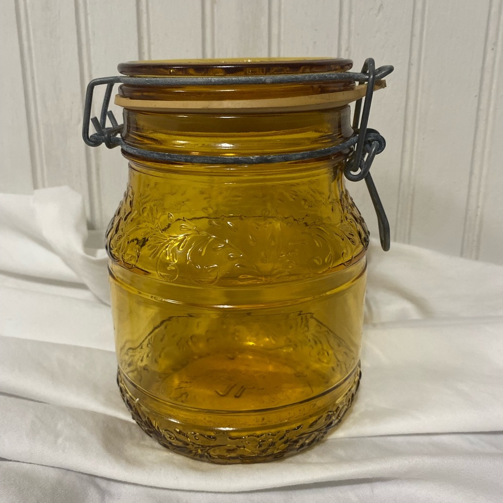 Vintage Italian Floral Cove Amber glass wire airtight sealed canister.
